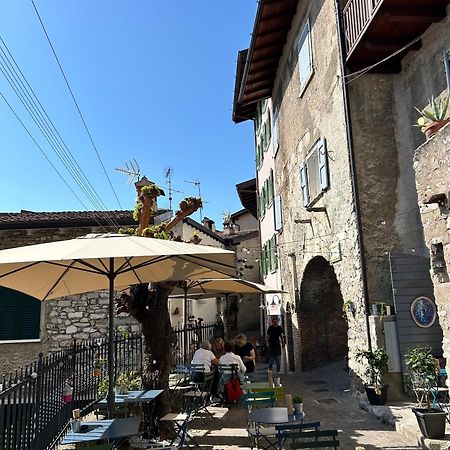 Studios Al Castello Dei Limoni Limone sul Garda Exterior foto